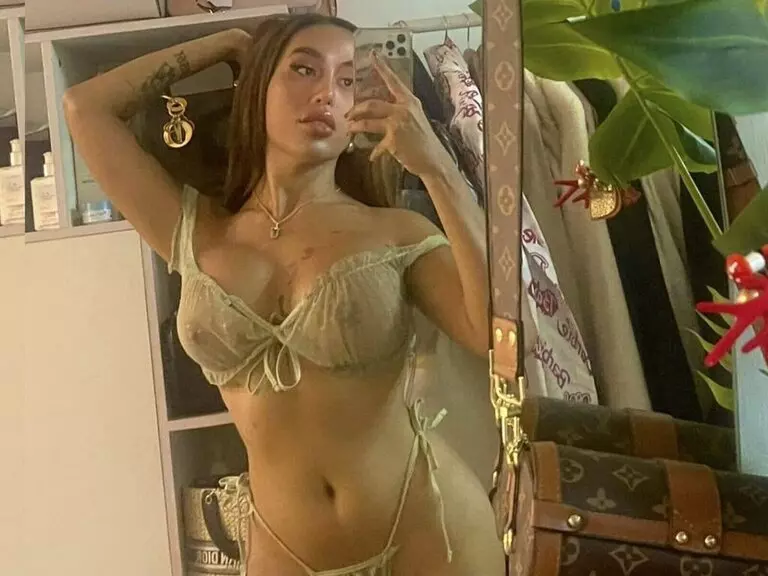 Record Nude KylieGucci